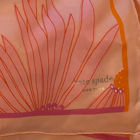 Kate Spade Square Scarf/Wrap - Picture 5 of 12